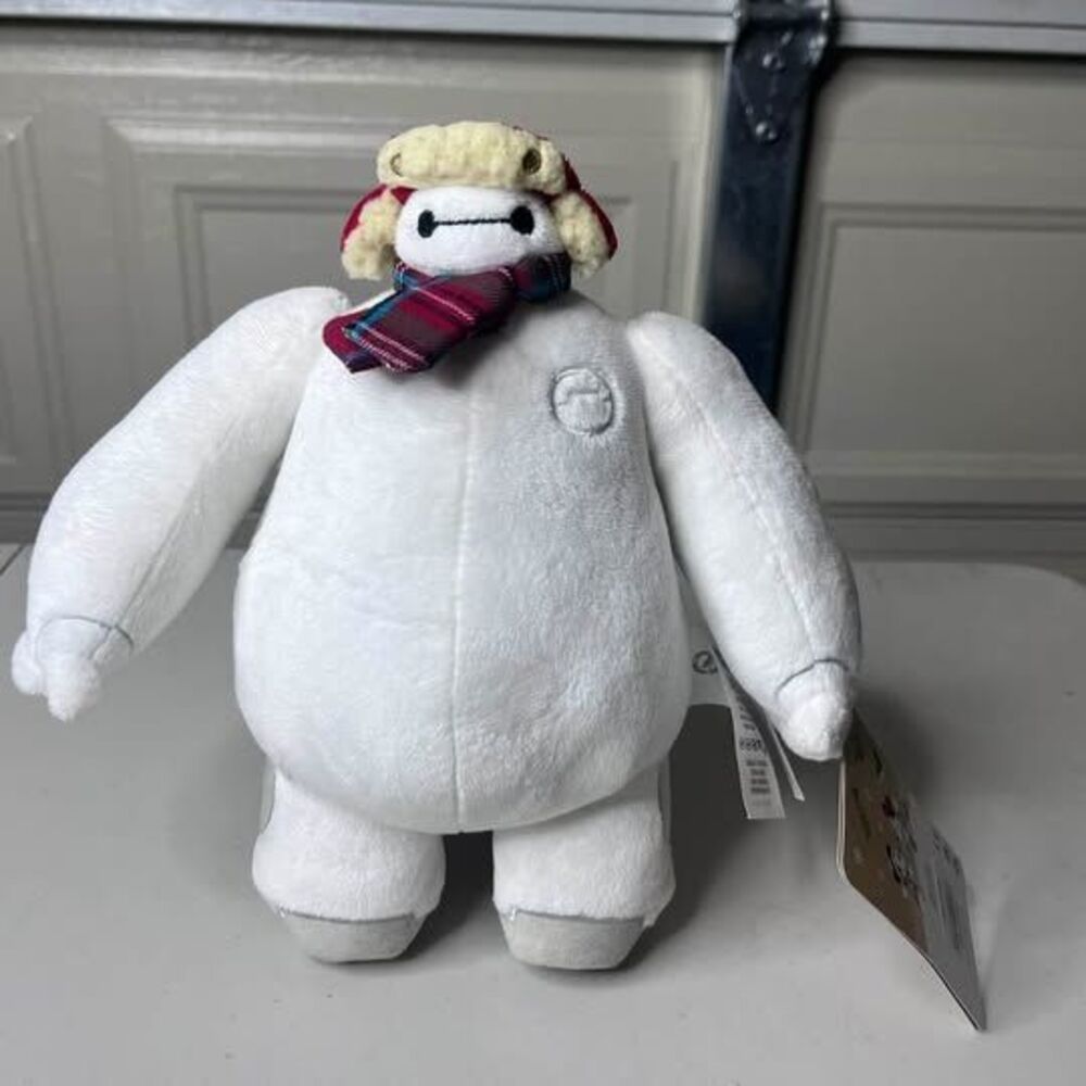 Disney Baymax Christmas Plush 10in plush new